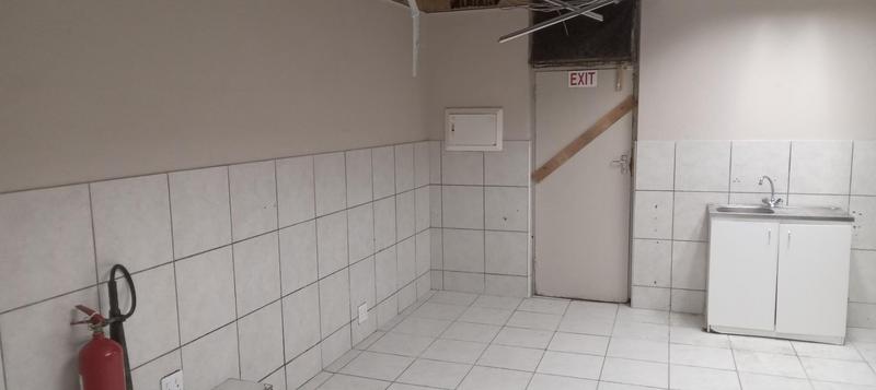 To Let commercial Property for Rent in East London Eastern Cape